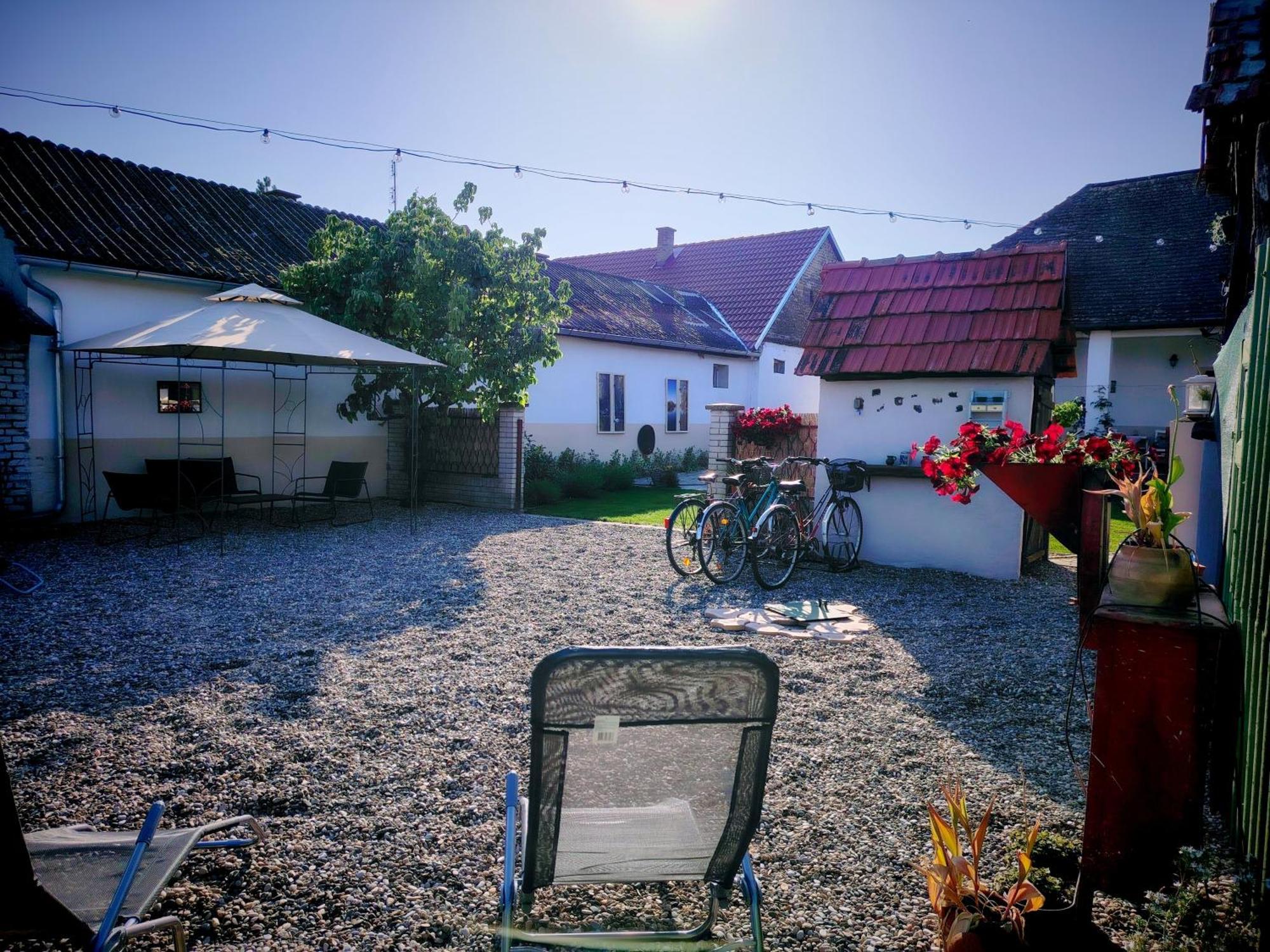 Apartman Katarina Backi Monostor Exterior foto